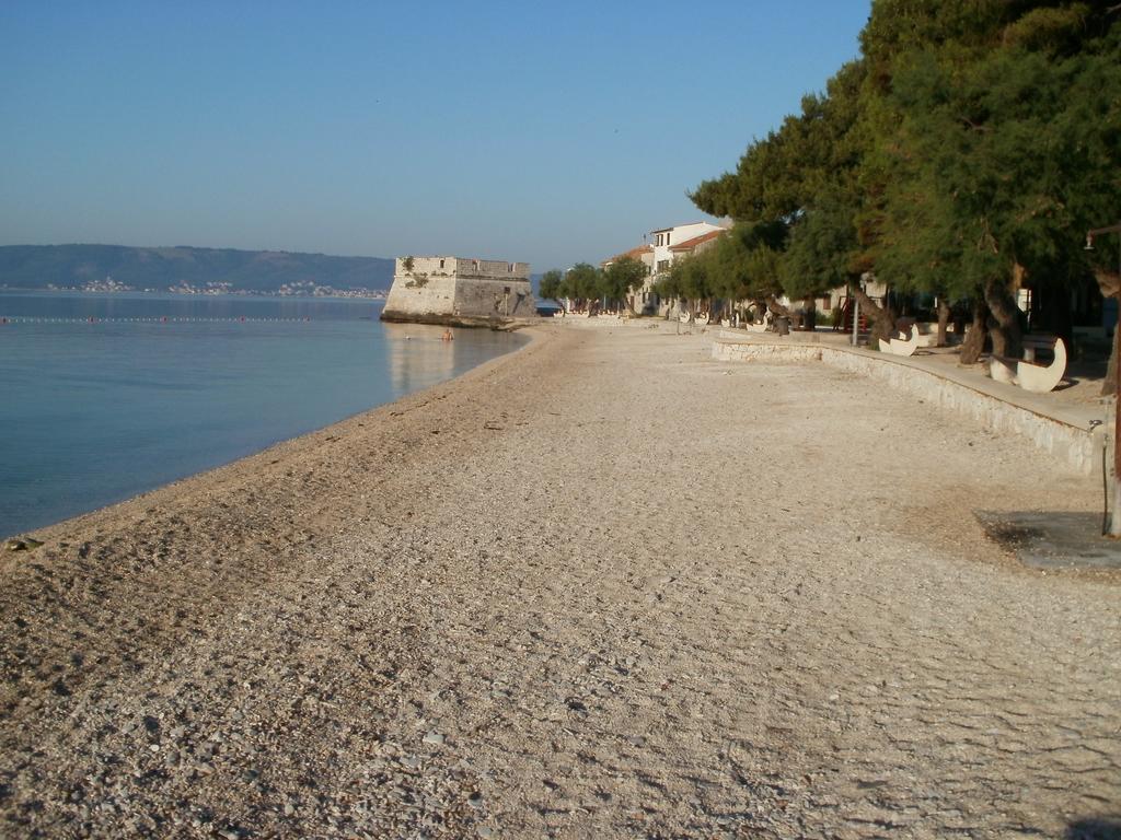 Grgin Apartments Kaštela Buitenkant foto